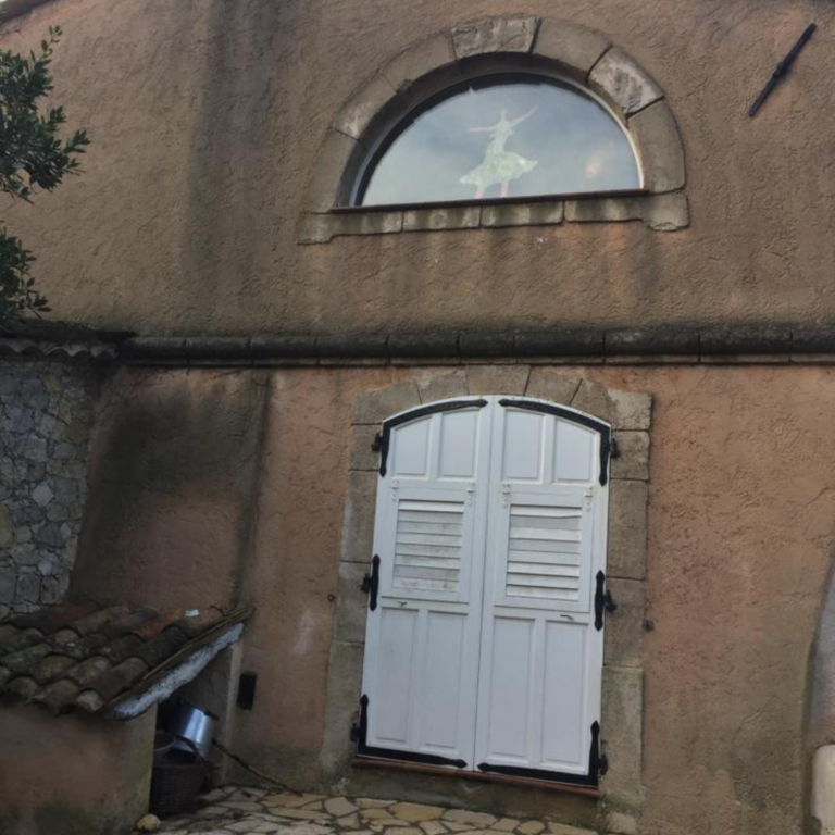 Façade encrassée avant nettoyage